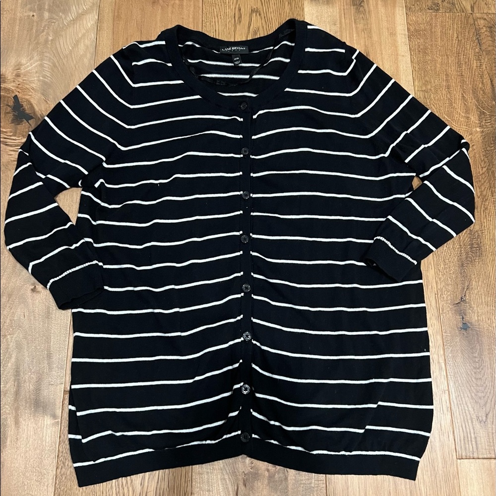 Lane Bryant Black & White Striped 3/4 Sleeve Cardigan; Size 14/16